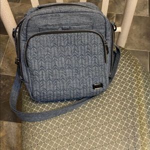 Lug adjustable strap bag